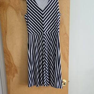 Lauren Ralph Lauren Dress M. Sleeveless, V Neck. Navy And White Stripe
